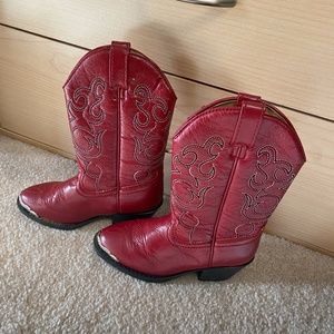 Childs boots
